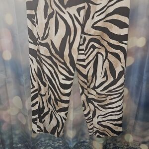 Nwot- Philosophy Animal Print Capris